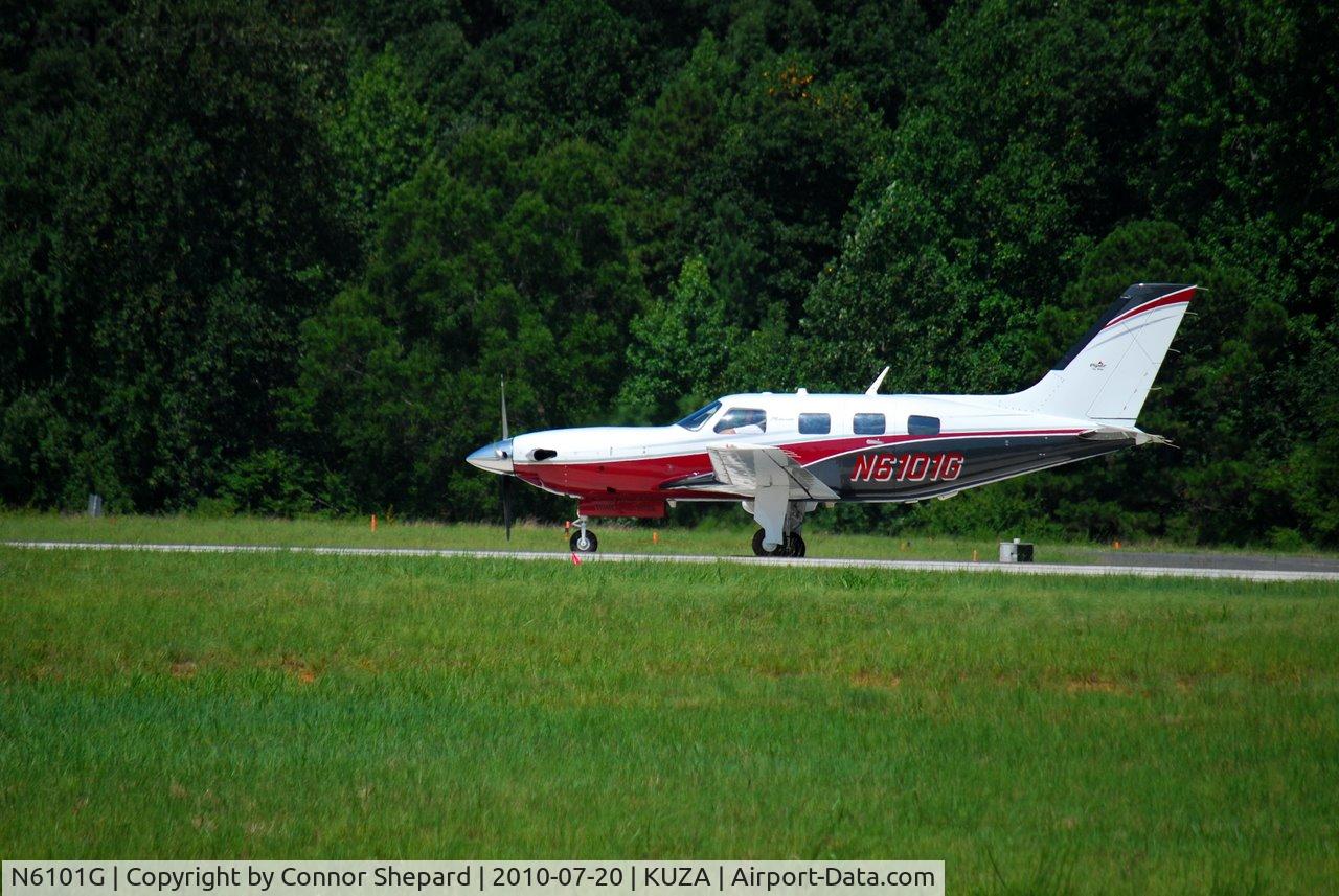N6101G, 2008 Piper PA-46-500TP Meridian C/N 4697340, Piper Malibu taking off runway 20