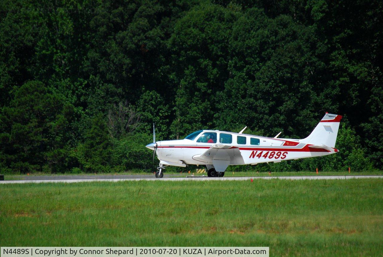 N4489S, 1975 Beech A36 Bonanza 36 C/N E-706, Beech Bonanza departing runway 20