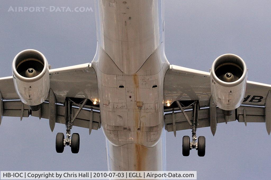 HB-IOC, 1995 Airbus A321-111 C/N 520, rust problem or a leaking toilet??????