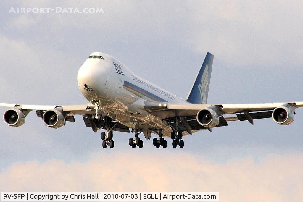 9V-SFP, 2005 Boeing 747-412F/SCD C/N 32902, Singapore Airlines Cargo
