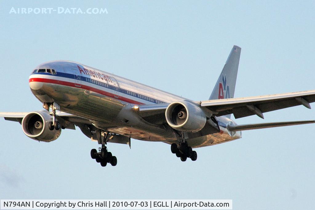 N794AN, 2000 Boeing 777-223 C/N 30256, American Airlines