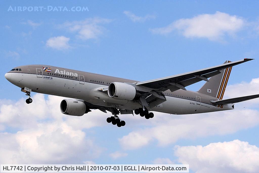 HL7742, 2006 Boeing 777-28E/ER C/N 29171, Asiana Airlines