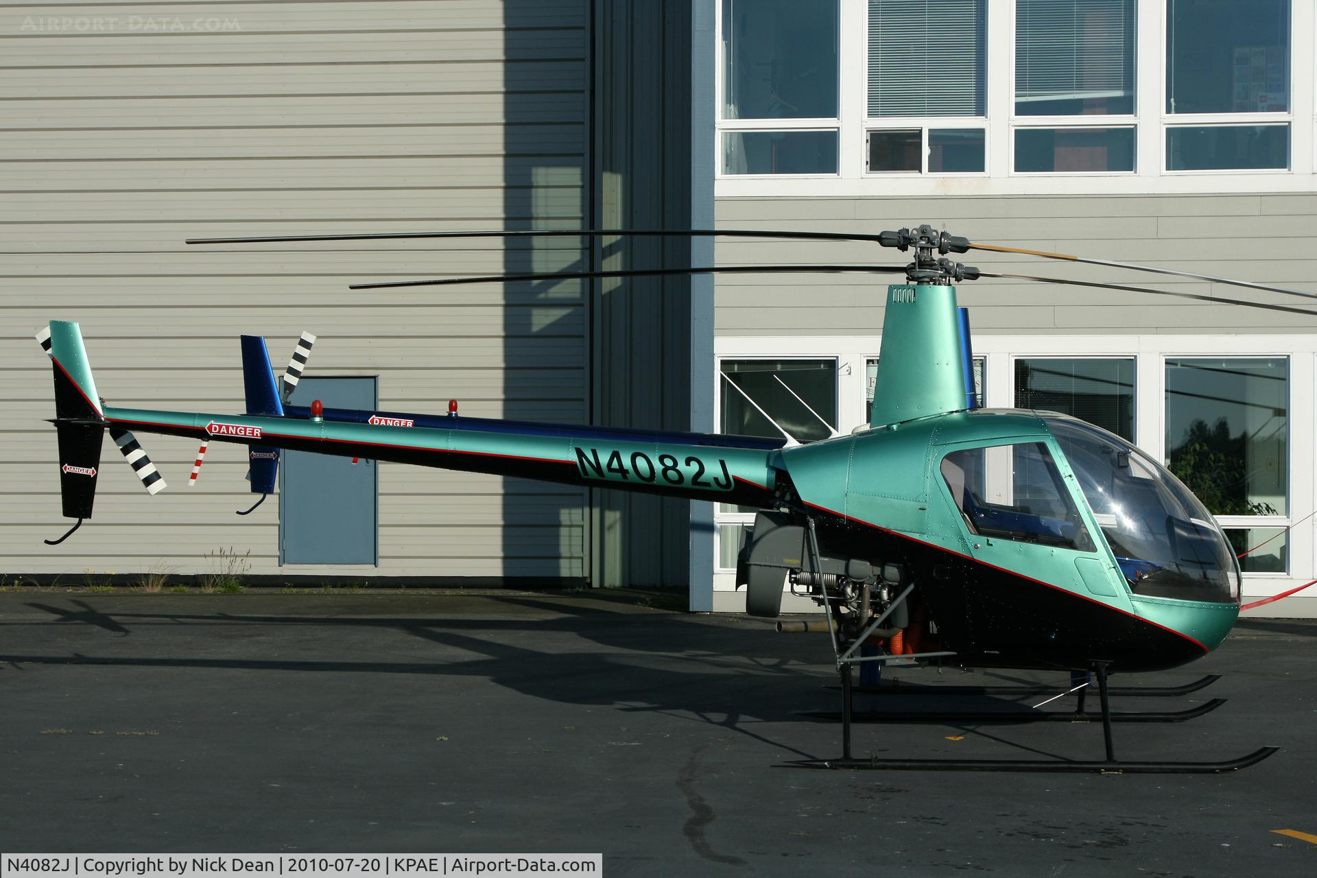 N4082J, 1991 Robinson R22 BETA C/N 1794, KPAE