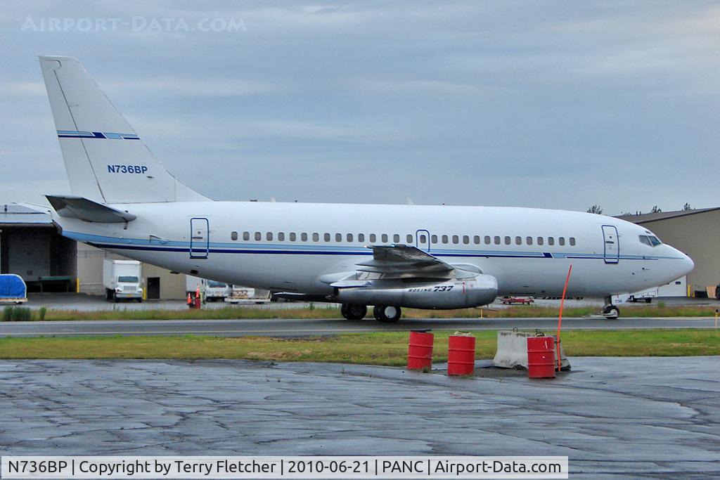 N736BP, 1986 Boeing 737-205 C/N 23465, Early morning start for Conoco Phillips 1986 Boeing 737-205, c/n: 23465 at Anchorage