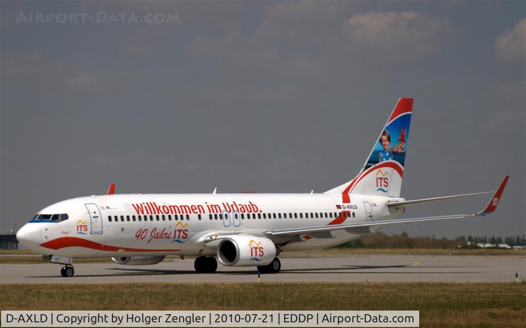 D-AXLD, 2007 Boeing 737-8FH C/N 35093, With new colours on a sunny day......