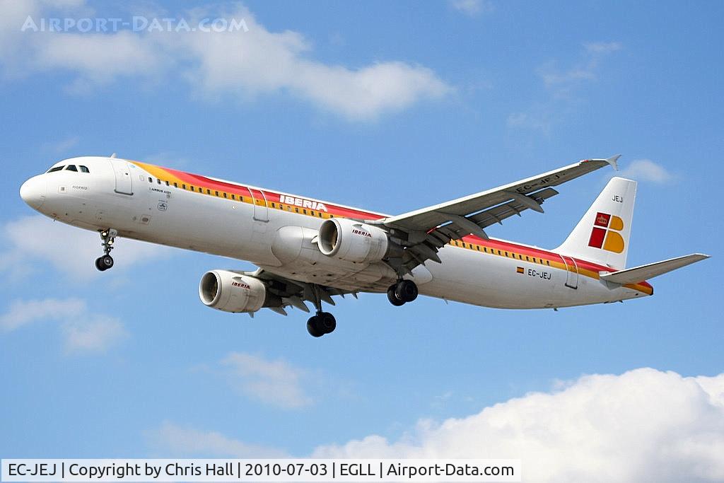 EC-JEJ, 2005 Airbus A321-211 C/N 2381, Iberia