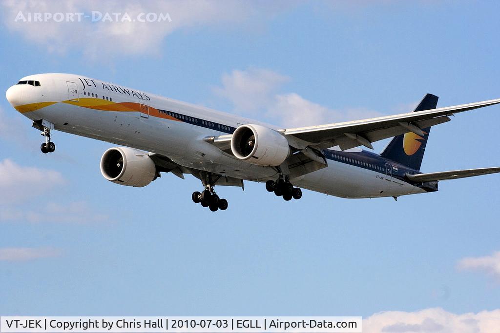 VT-JEK, 2008 Boeing 777-35R C/N 35165/696, Jet Airways