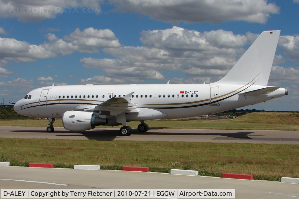 D-ALEY, 2008 Airbus A319-115/CJ C/N 3513, Twinjet 2008 Airbus A319-115(CJ), c/n: 3513 at Luton