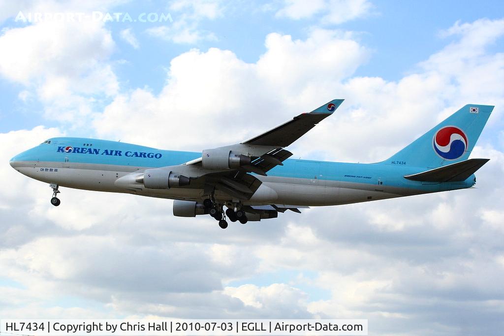 HL7434, 2002 Boeing 747-4B5F/SCD C/N 32809, Korean Air