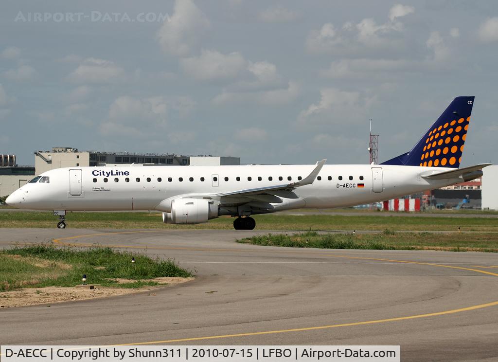 D-AECC, 2009 Embraer 190LR (ERJ-190-100LR) C/N 19000333, Taxiing holding point rwy 32R for departure...