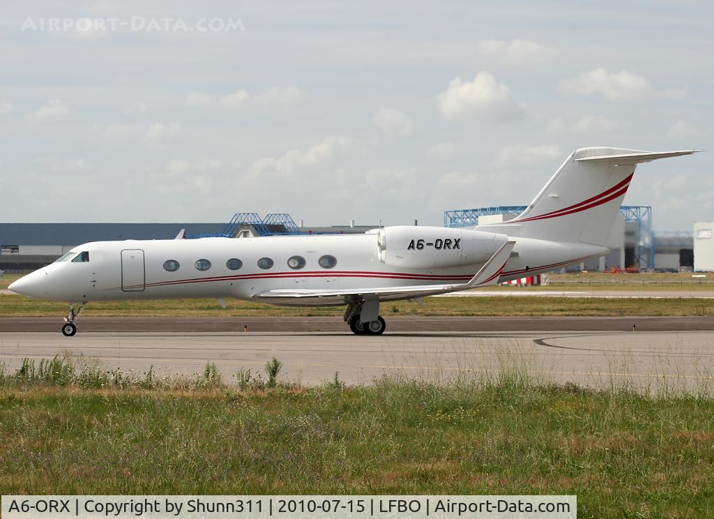 A6-ORX, 2008 Gulfstream Aerospace GIV-X (G450) C/N 4133, Taxiing to the General Aviation area...