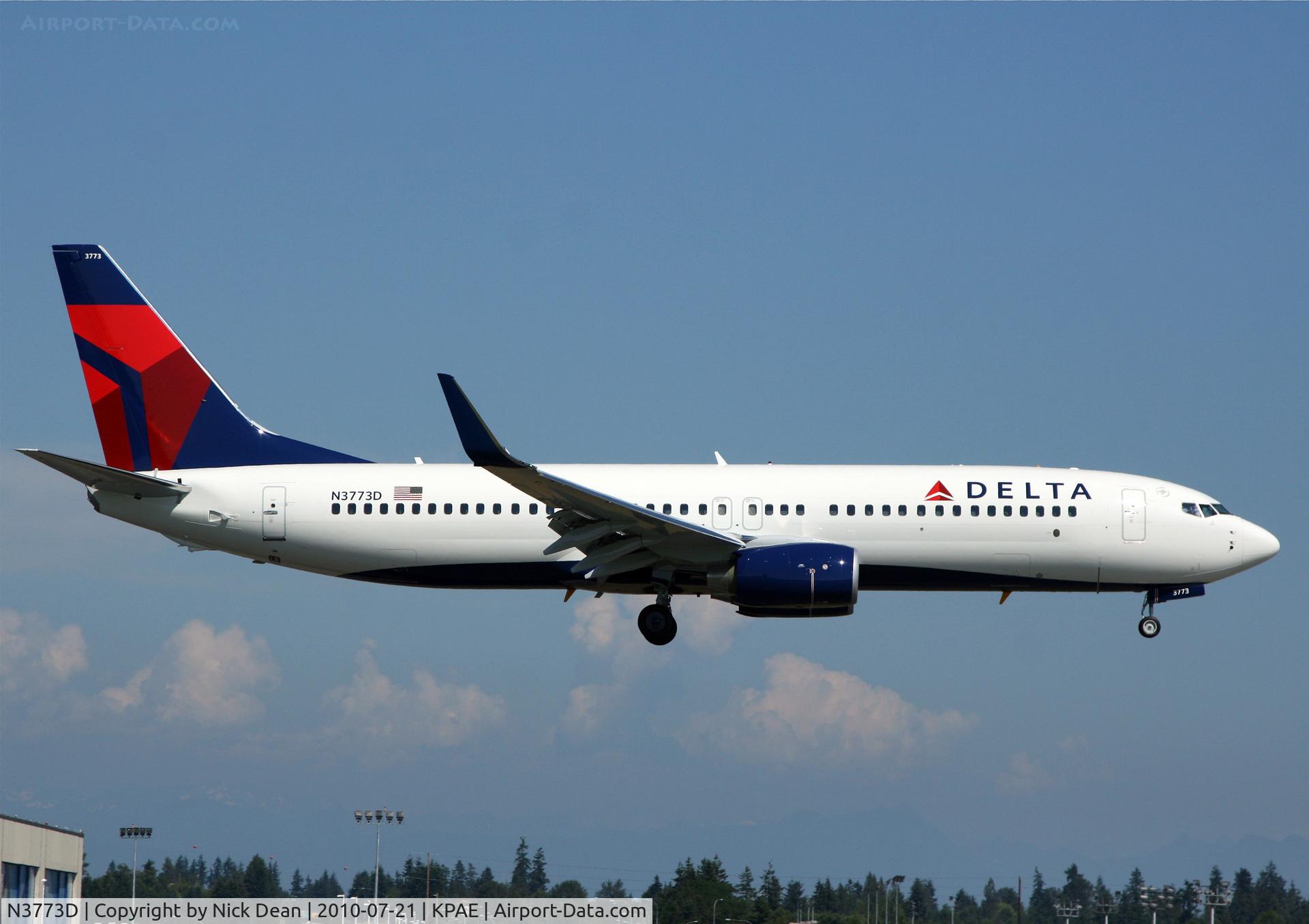 N3773D, 2010 Boeing 737-832 C/N 30825, KPAE