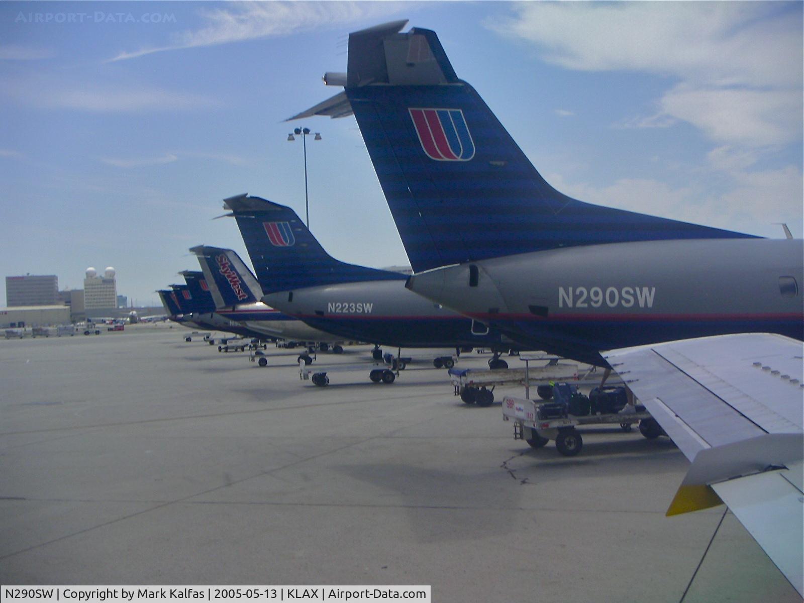 N290SW, 1996 Embraer EMB-120ER Brasilia C/N 120317, SkyWest Embraer EMB-120ER, N290SW at the United Express remote ramp KLAX.