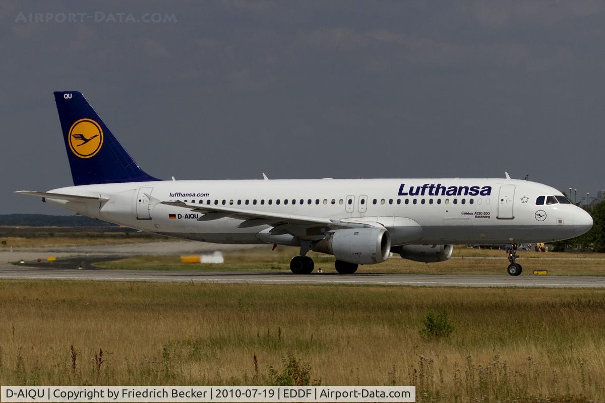 D-AIQU, 2000 Airbus A320-211 C/N 1365, departing via RW18W