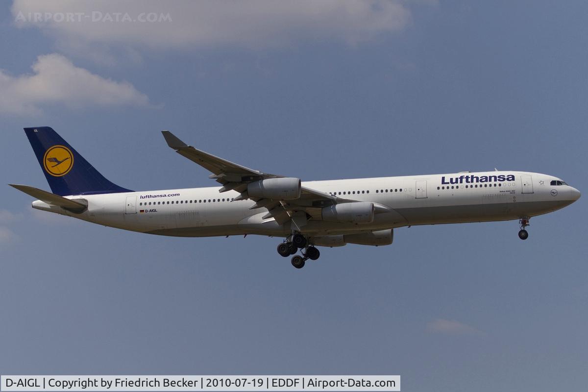 D-AIGL, 1996 Airbus A340-313 C/N 135, on final RW07R