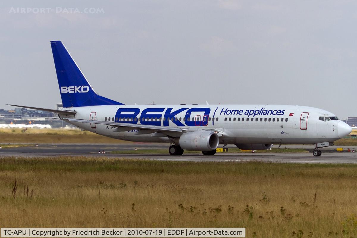 TC-APU, 2001 Boeing 737-82R C/N 29344, departing via RW18W