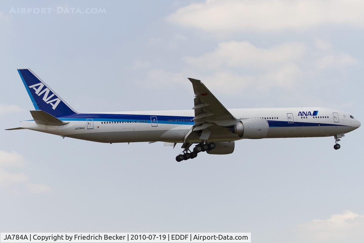 JA784A, 2009 Boeing 777-381/ER C/N 37950, on fin al RW07R