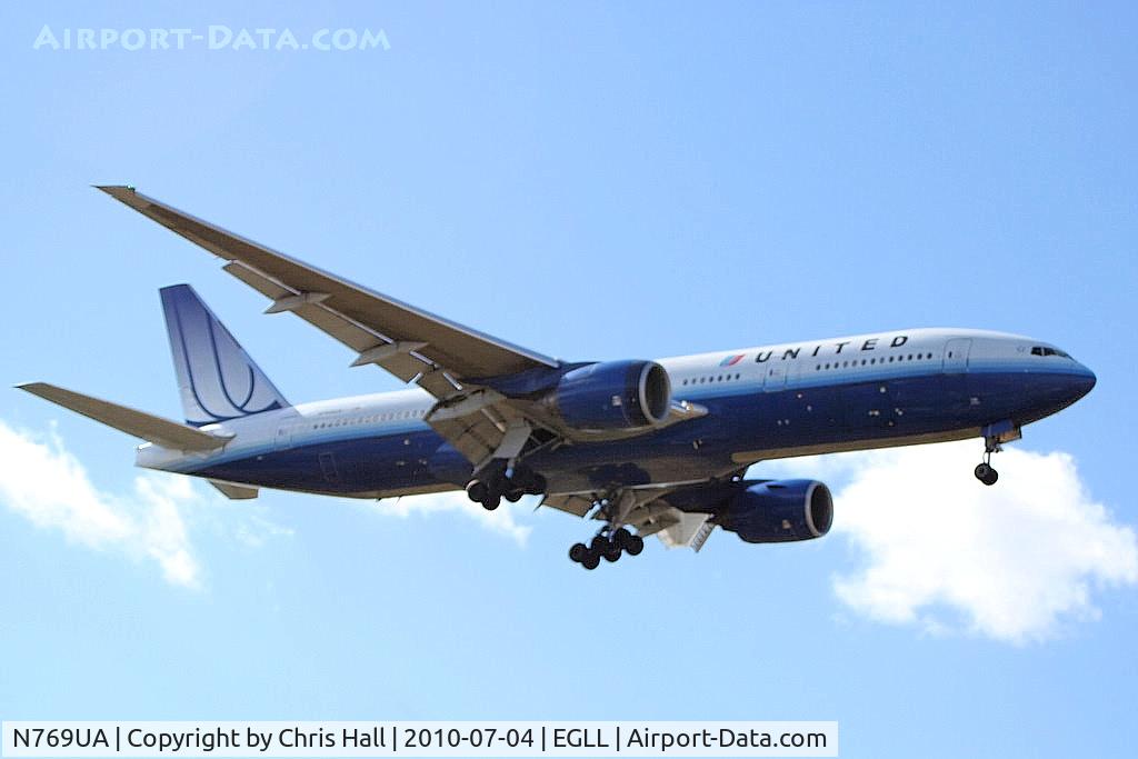 N769UA, 1995 Boeing 777-222 C/N 26921, United Airlines