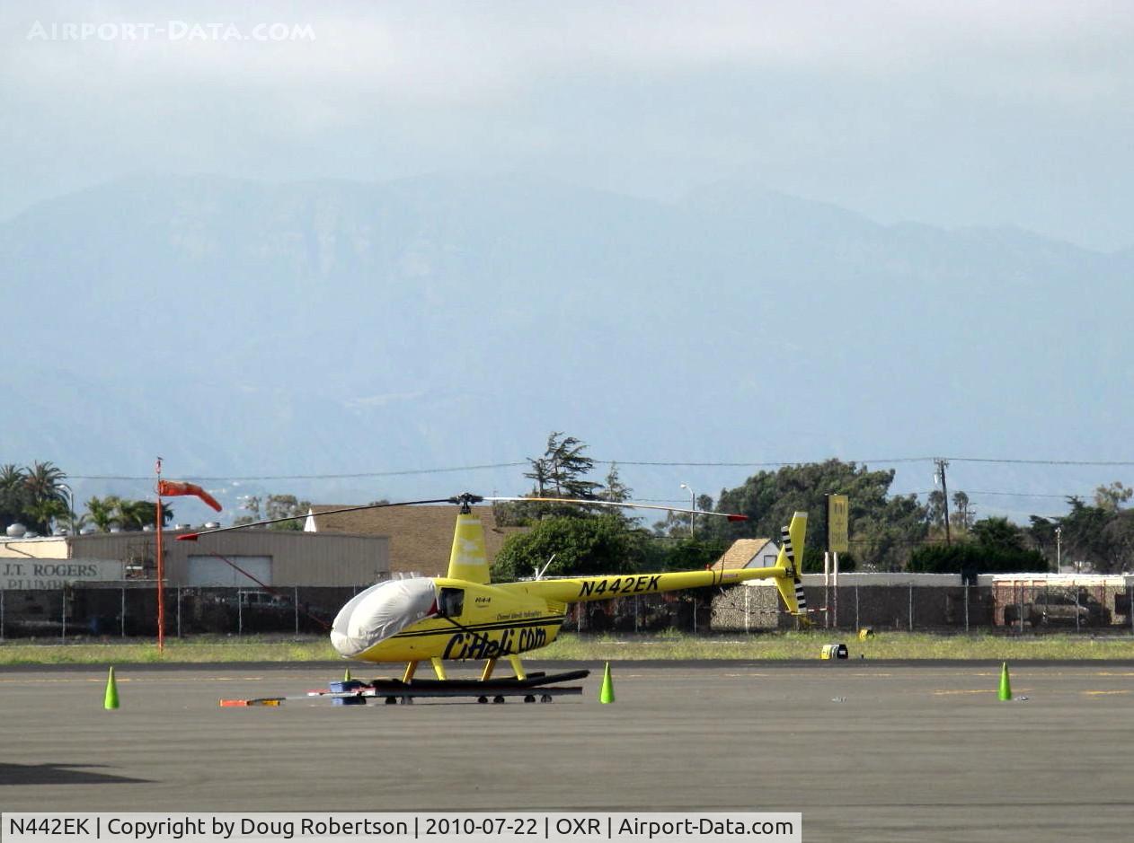 N442EK, 2002 Robinson R44 Clipper C/N 1146, 2002 Robinson R44 CLIPPER, Lycoming O-540-F1B5 260 Hp derated to 225 Hp at takeoff, 205 Hp continuous, pop-out floats, helicopter tours of www.CIHELI.com