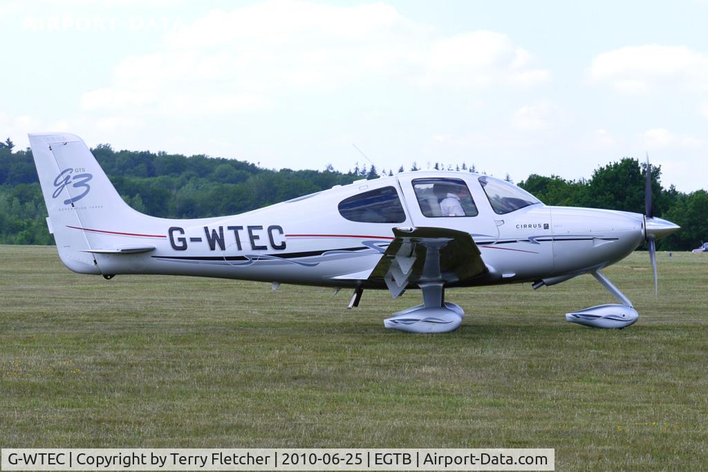 G-WTEC, 2007 Cirrus SR22 G3 GTS C/N 2627, Cirrus a visitor to AeroExpo 2010