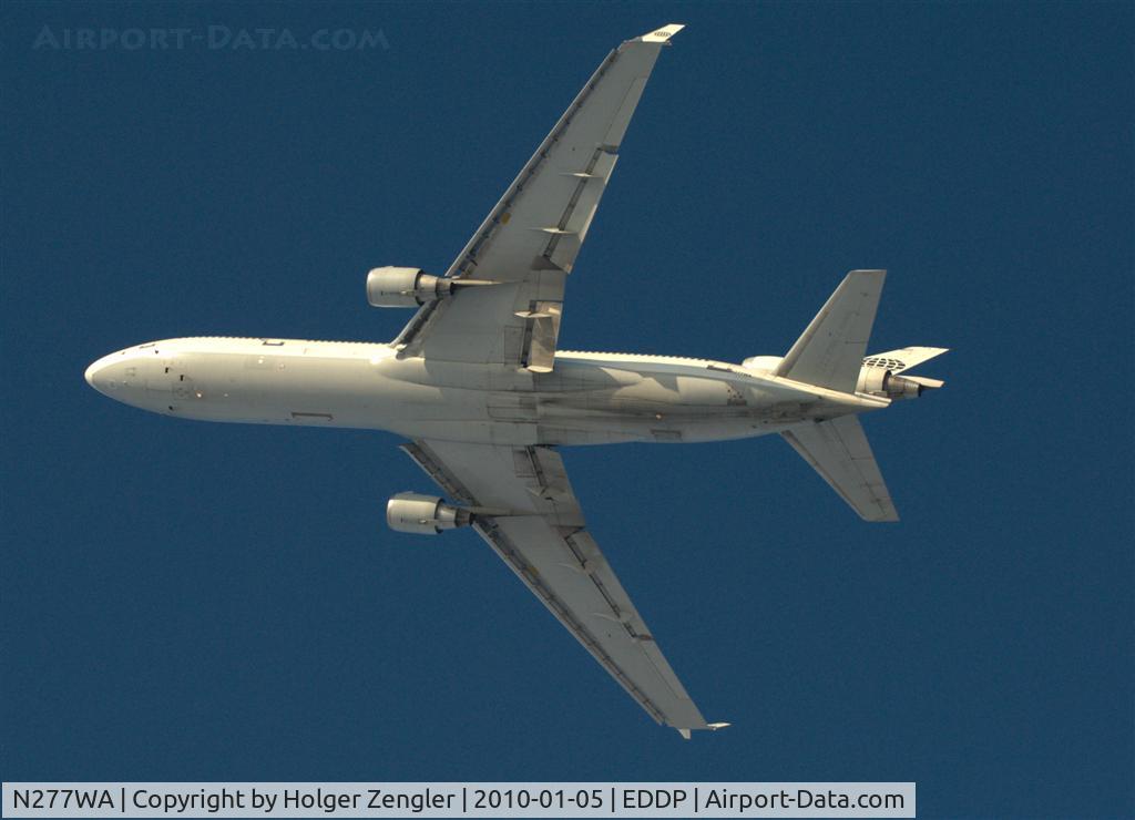 N277WA, 1995 McDonnell Douglas MD-11 C/N 48743, Seconds after tke off from rwy 26R.