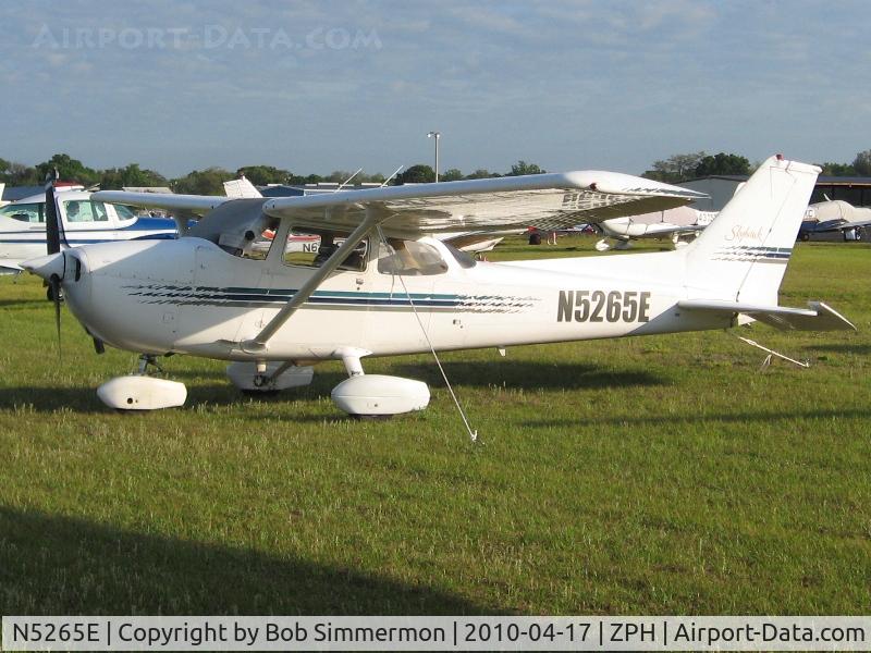 N5265E, 1978 Cessna 172N C/N 17271804, Tied down in the grass at Zephyrhills, Florida during Sun N Fun week.
