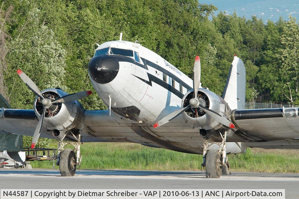 N44587, 1944 Douglas C-47A-20-DK Skytrain  (DC-3C) C/N 12857, Dessert Air DC3