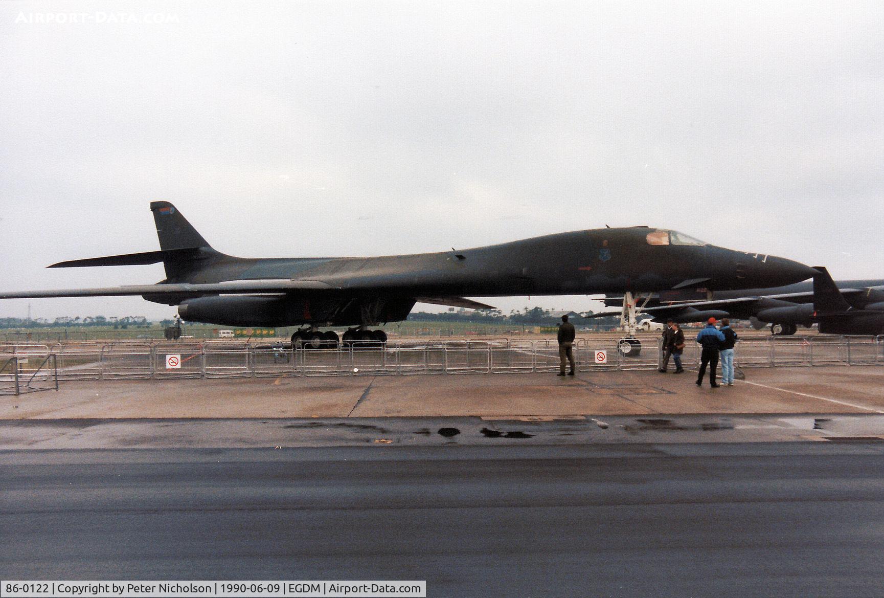 86-0122, 1986 Rockwell B-1B Lancer C/N 82, B-1B Lancer named Excalibur, callsign Norse 43 of 319th Bomb Wing at Grand Forks AFB on display at the 1990 Boscombe Down Battle of Britain 50th Anniversary Airshow.