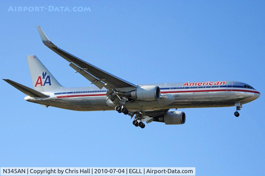 N345AN, 2003 Boeing 767-323(ER) C/N 33084, American Airlines