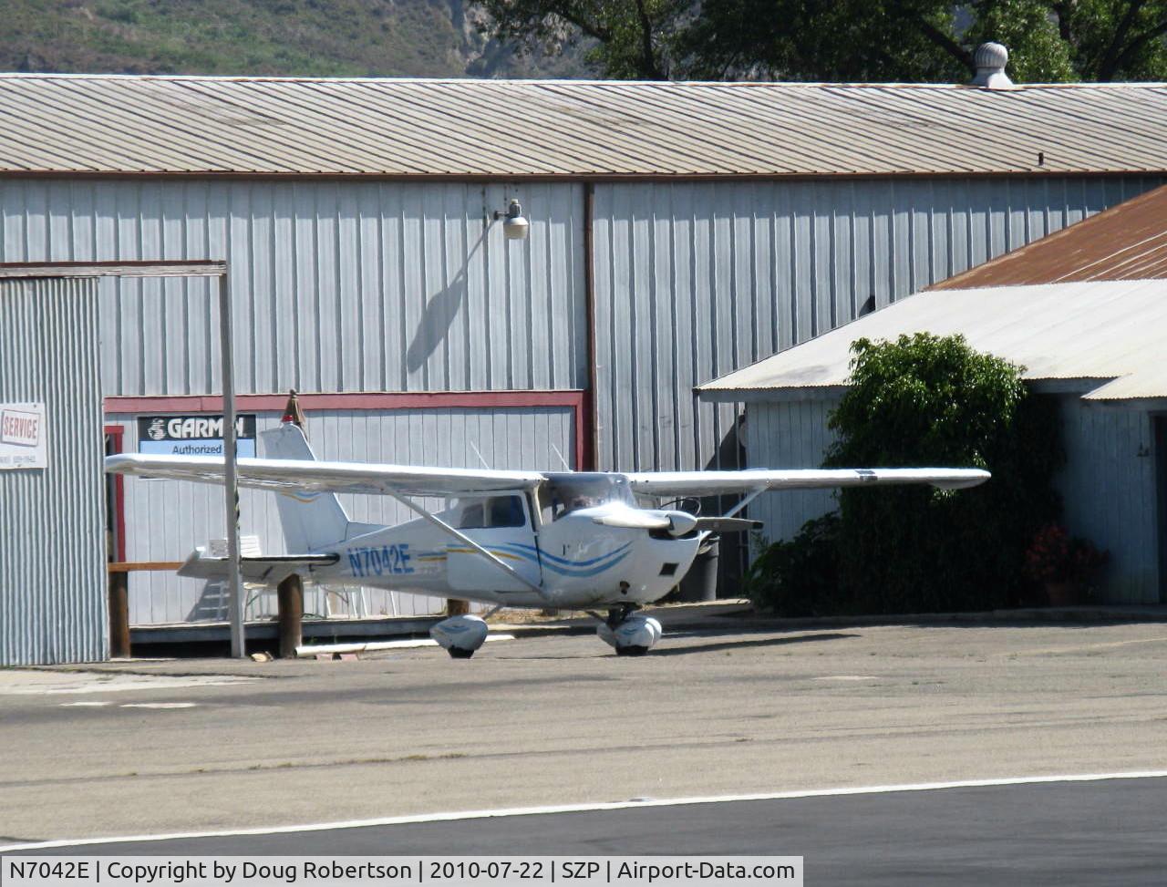 N7042E, 1960 Cessna 175A Skylark C/N 56542, 1960 Cessna 175A SKYLARK, Continental GO-300-E 175 Hp, geared engine with deeper cowl than a C172.