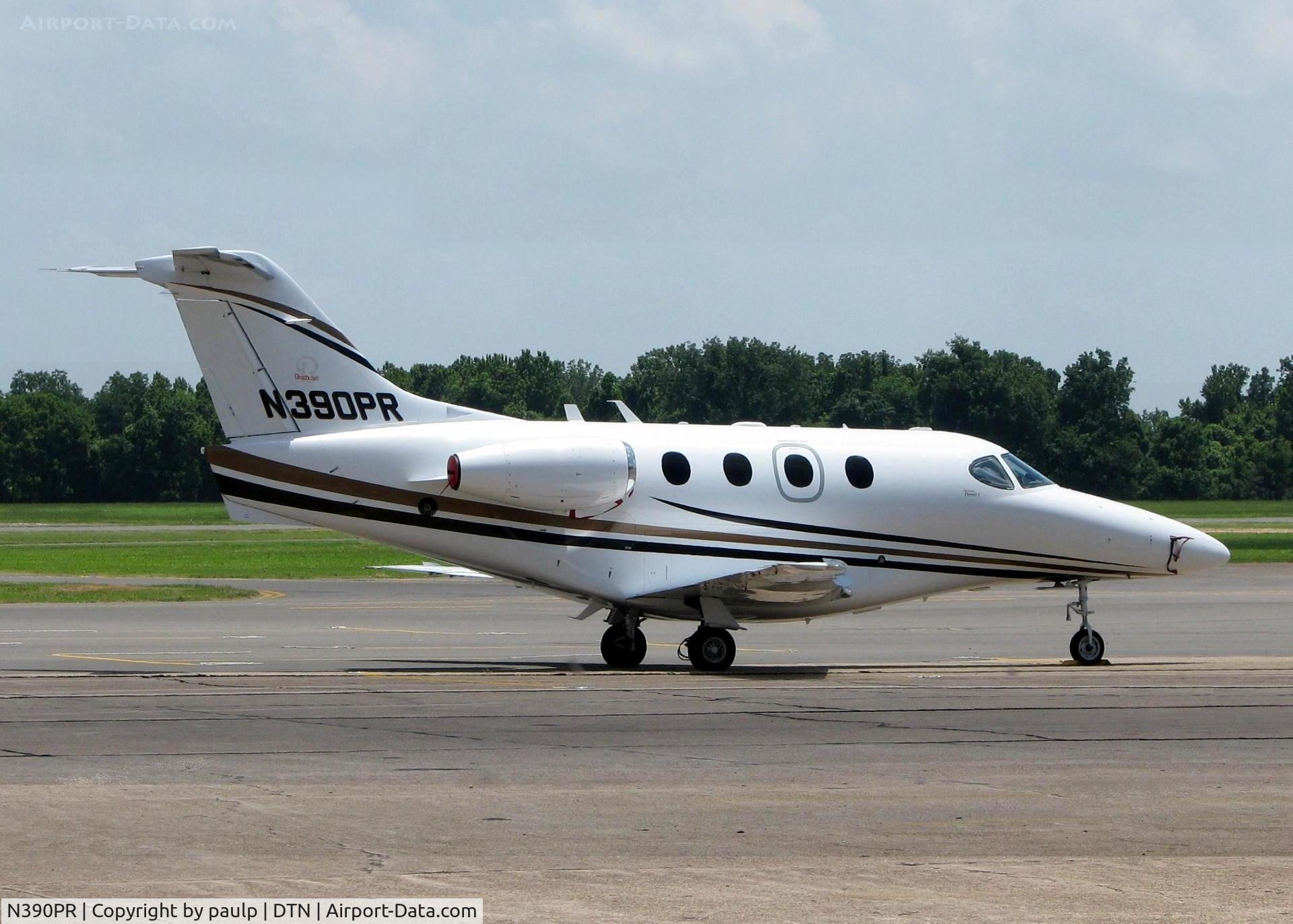 N390PR, 2004 Raytheon 390 Premier 1 C/N RB-113, At Shreveport's Downtown Airport.