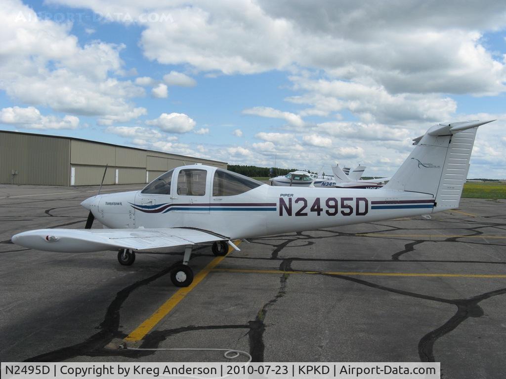 N2495D, 1978 Piper PA-38-112 Tomahawk Tomahawk C/N 38-79A0333, Piper PA-38-112 Tomahawk on the line.