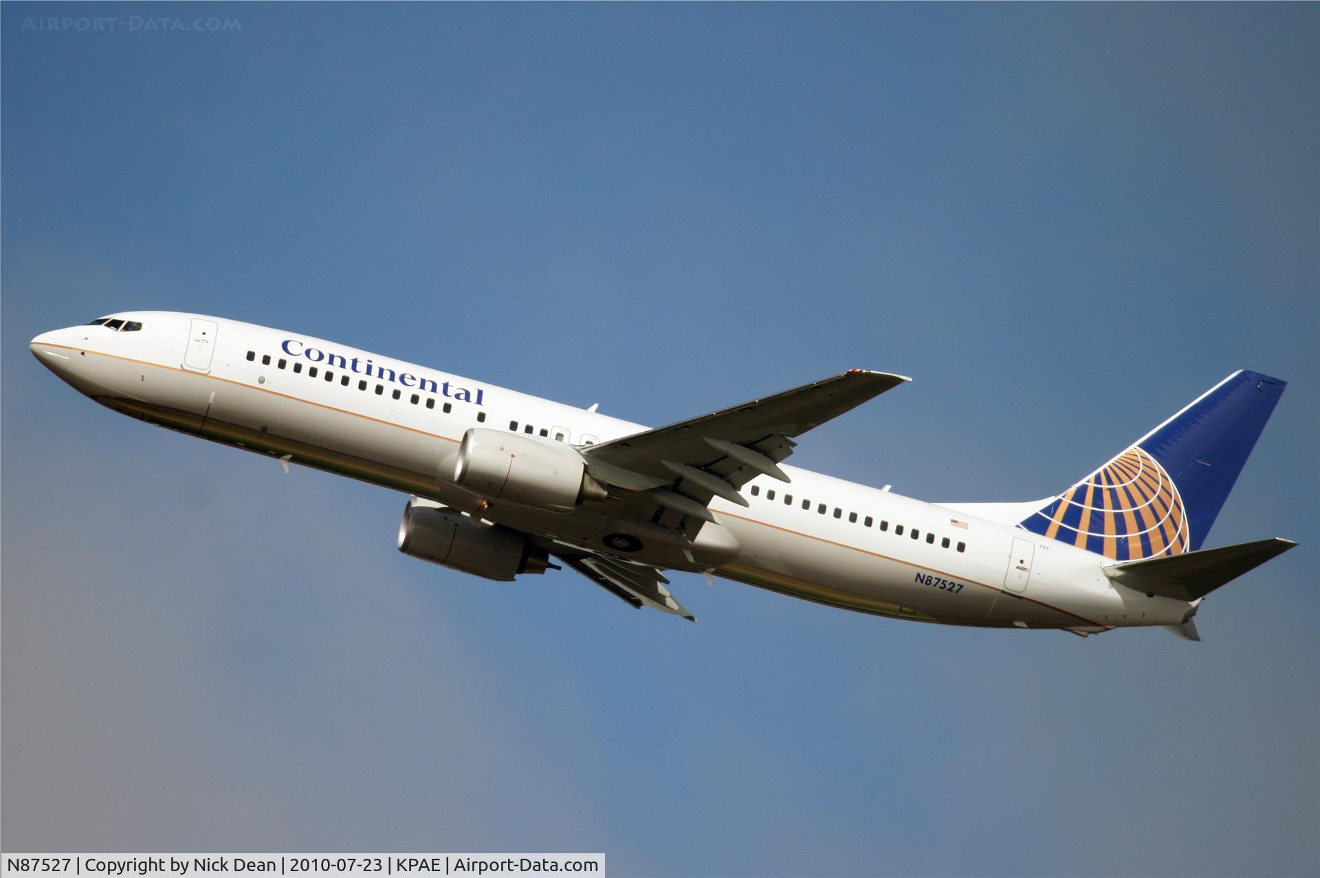 N87527, 2010 Boeing 737-824 C/N 38701, KPAE