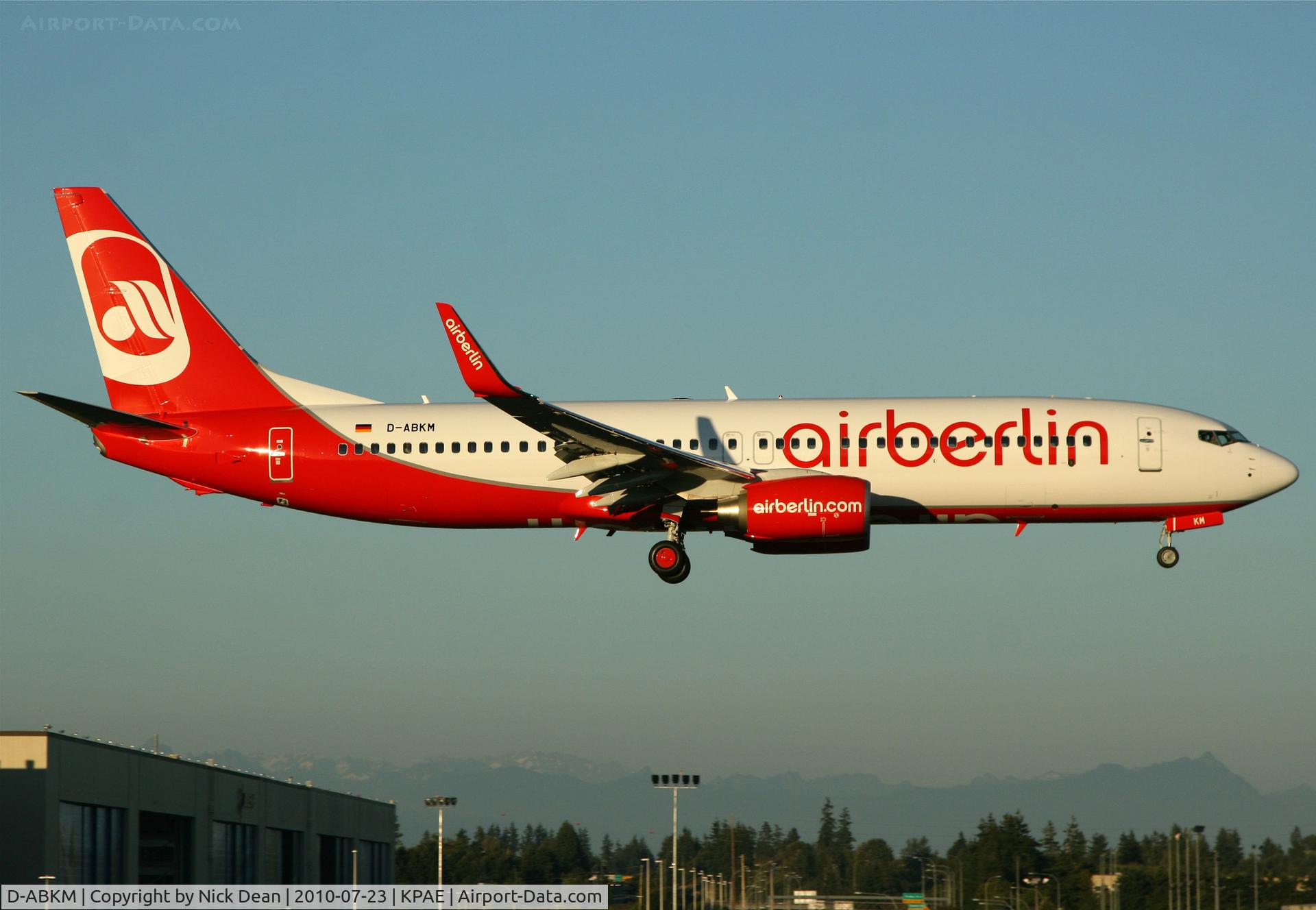 D-ABKM, 2010 Boeing 737-86J C/N 37755, KPAE Boeing 965 on the 2nd of 3 ILS approaches tonight