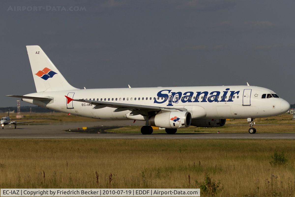 EC-IAZ, 2001 Airbus A320-232 C/N 1631, departing via RW18W