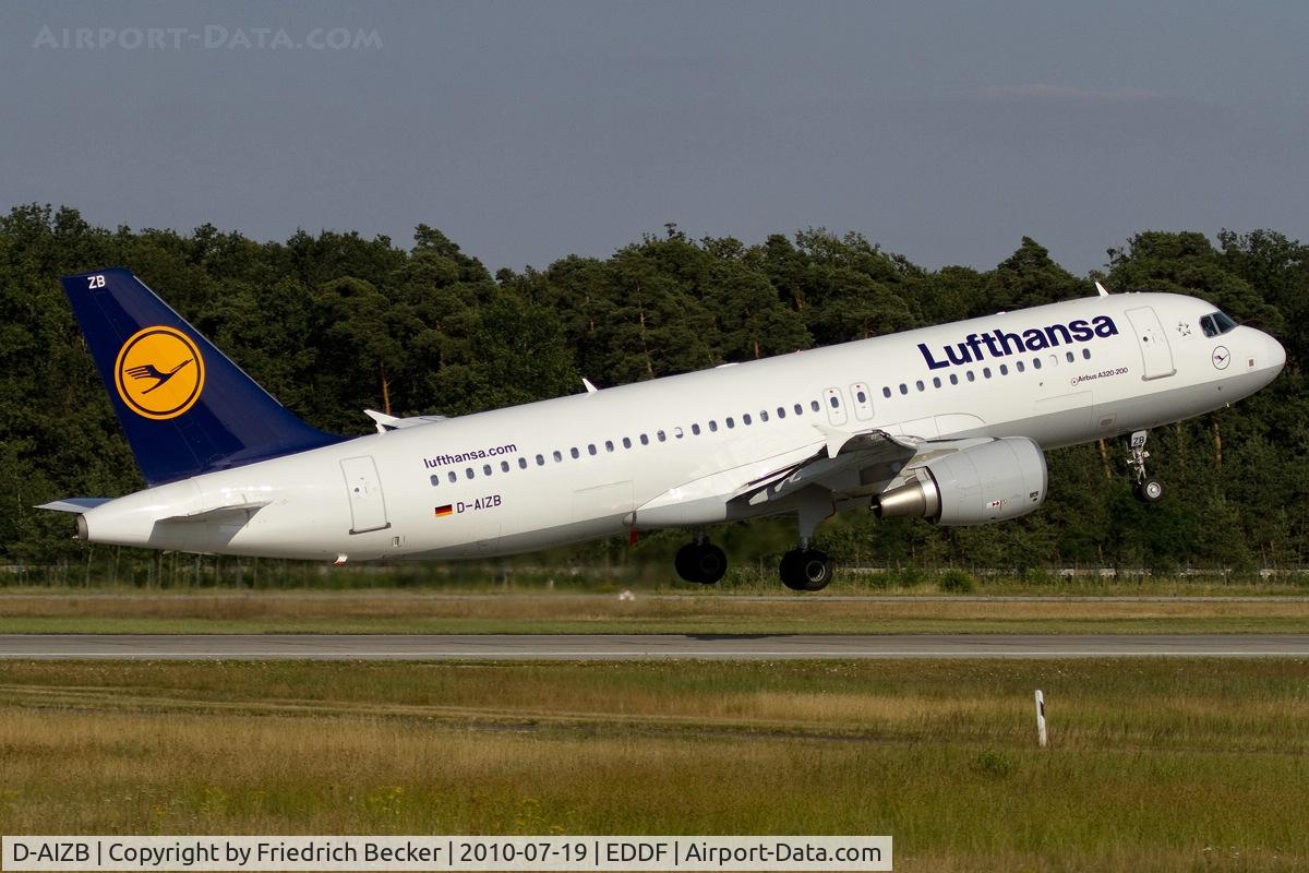 D-AIZB, 2009 Airbus A320-214 C/N 4120, lift off