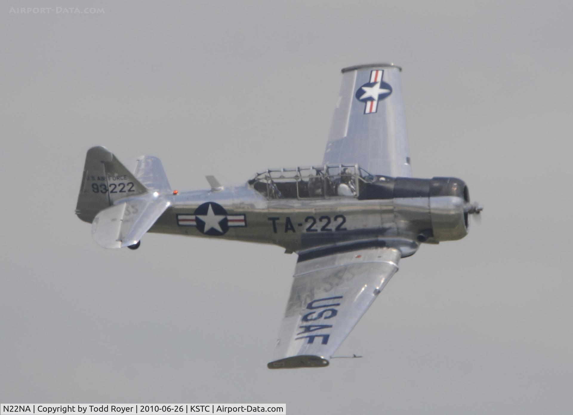 N22NA, 1946 North American T-6G Texan C/N 168-326, Performing at the Great Minnesota Air Show