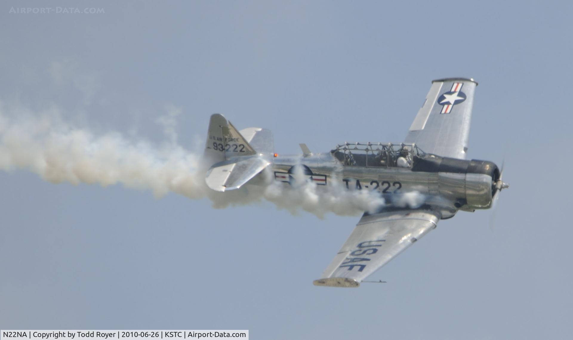 N22NA, 1946 North American T-6G Texan C/N 168-326, performing at the Great Minnesota Air Show