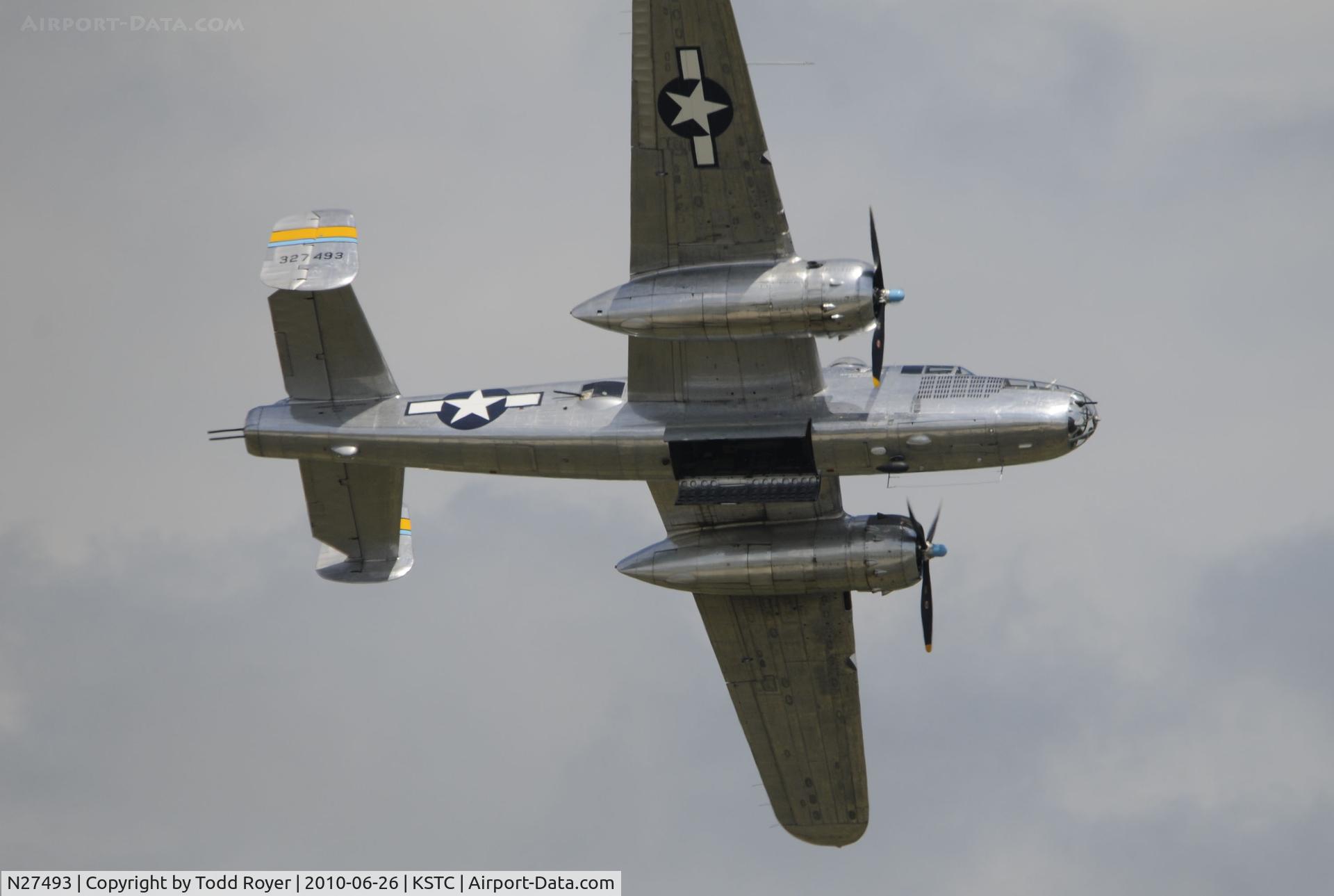 N27493, 1944 North American TB-25K Mitchell C/N 44-29869/108-33144, performing at the Great Minnesota Air Show