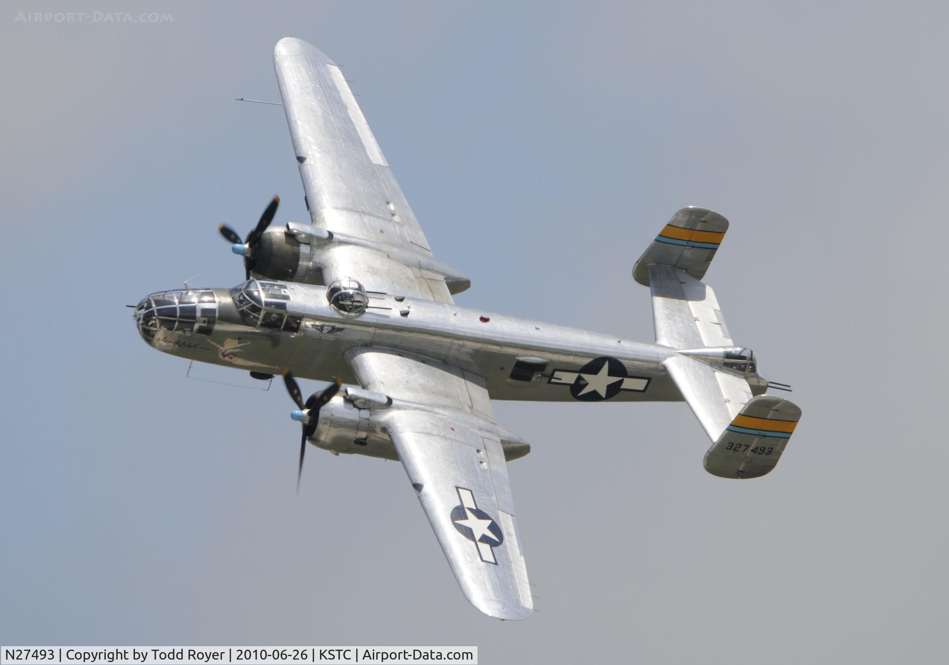 N27493, 1944 North American TB-25K Mitchell C/N 44-29869/108-33144, performing at the Great minnesota Air Show