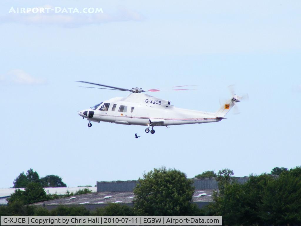 G-XJCB, 2006 Sikorsky S-76C C/N 760616, JCB Excavators Ltd, ferrying race fans from Silverstone after the British Grand Prix