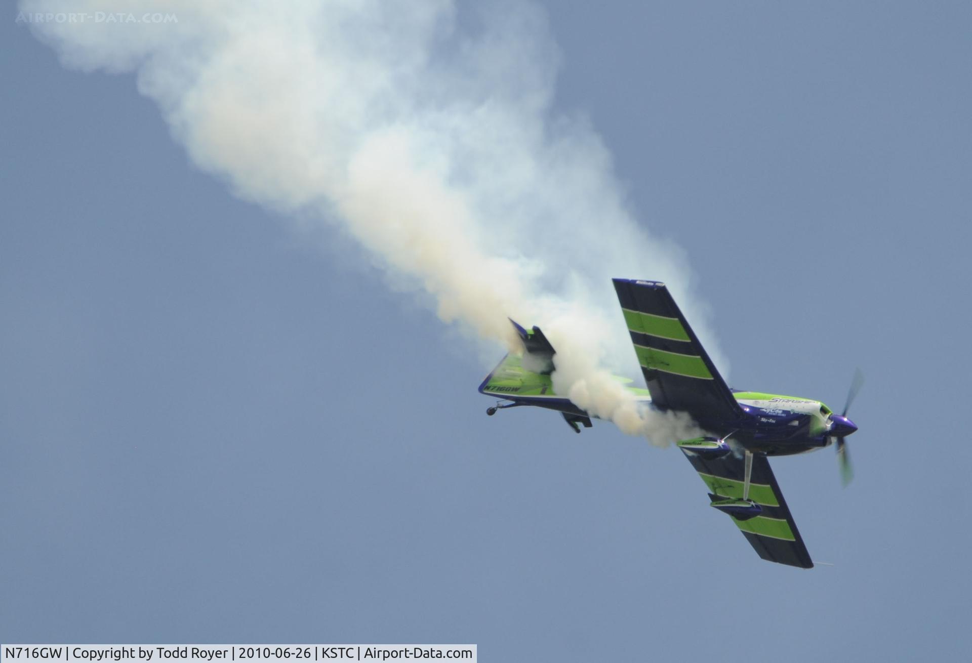 N716GW, 2006 MX Aircraft MX2 C/N 4, performing at the 2010 Great Minnesota Air Show