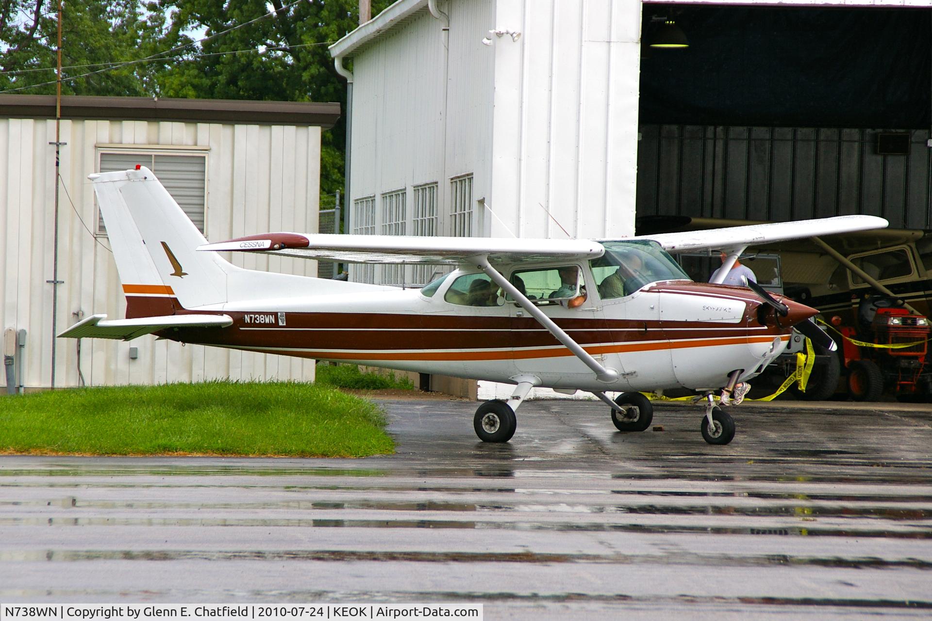 N738WN, 1978 Cessna 172N C/N 17270295, Readying for departure