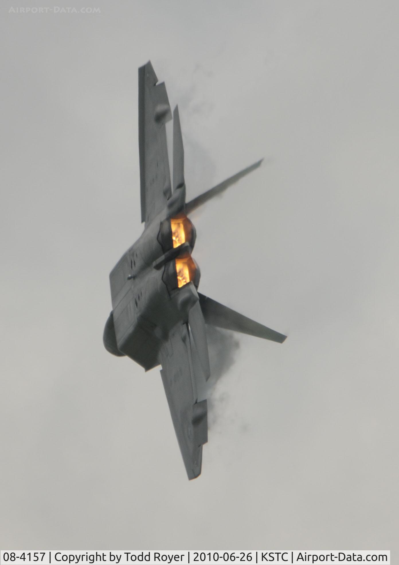 08-4157, 2008 Lockheed F-22A Raptor C/N 4157, performing at the 2010 Great Minnesota Air Show