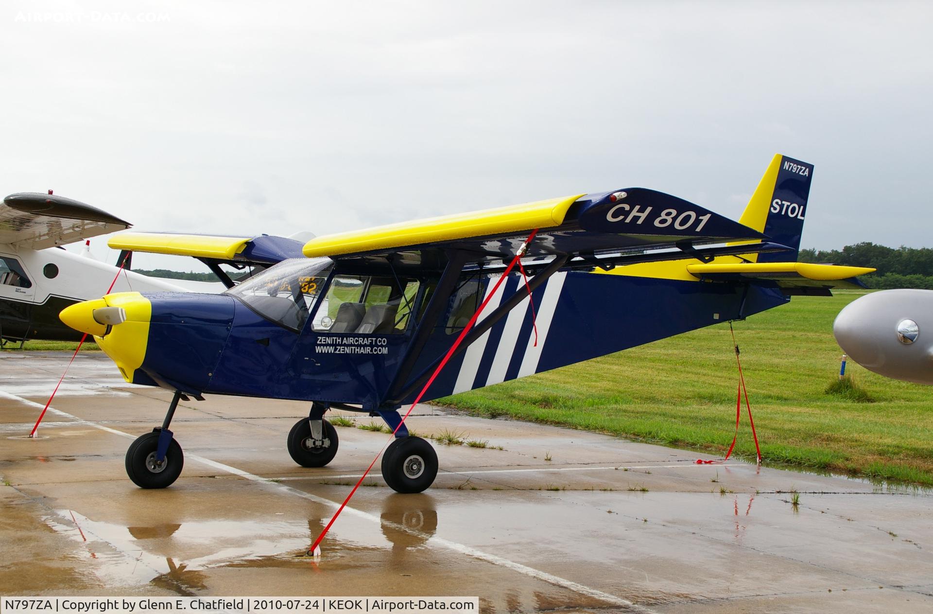 N797ZA, 1999 Zenair STOL CH-801 C/N 8-2802, On the ramp in the rain