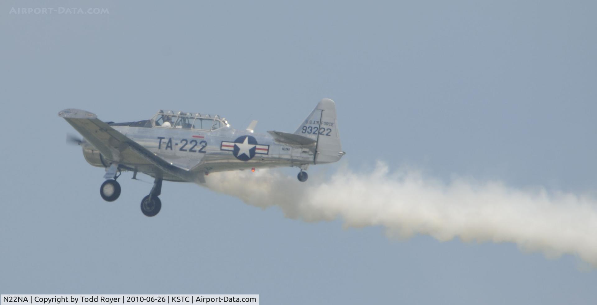 N22NA, 1946 North American T-6G Texan C/N 168-326, performing at the 2010 Great Minnesota Air Show