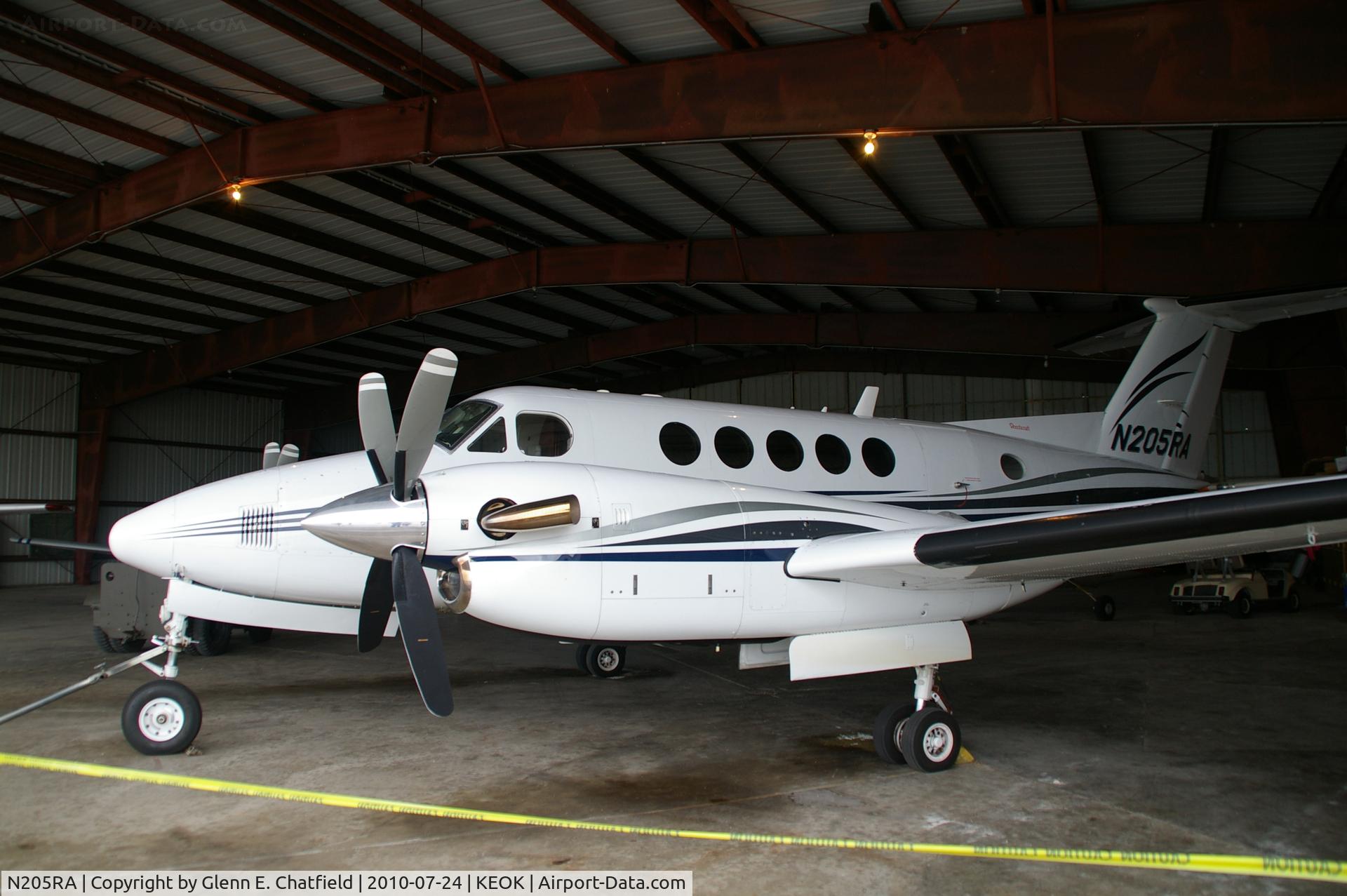 N205RA, Raytheon B200 King Air C/N BB-1919, Parked for the fly in