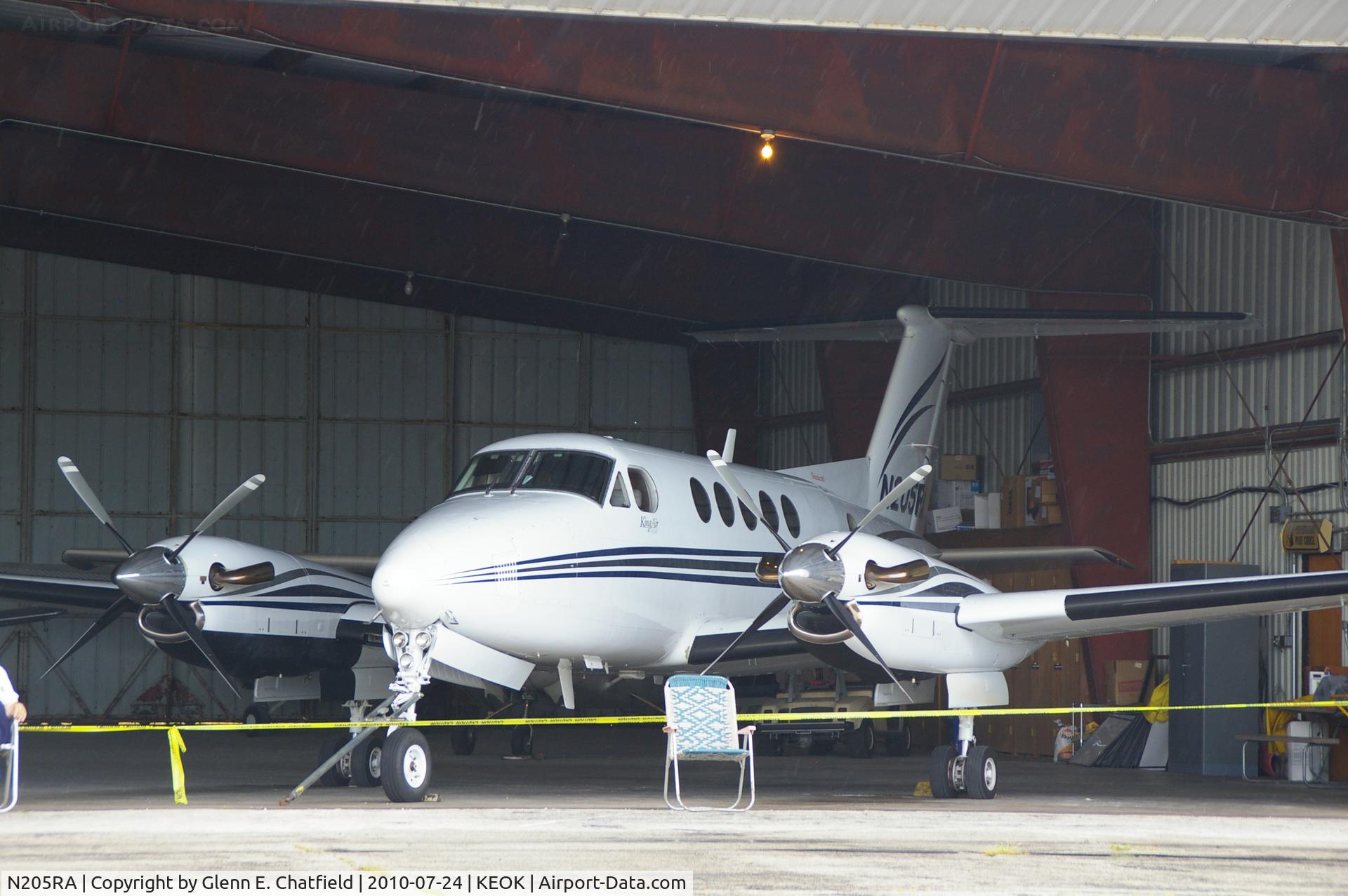 N205RA, Raytheon B200 King Air C/N BB-1919, Parked for the fly in