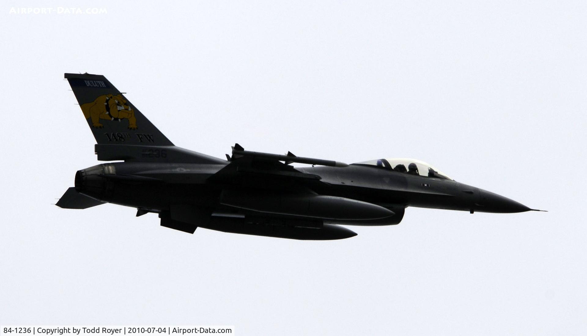 84-1236, 1984 General Dynamics F-16C Fighting Falcon C/N 5C-73, Fly by over Aurora Minnesota on Independence Day