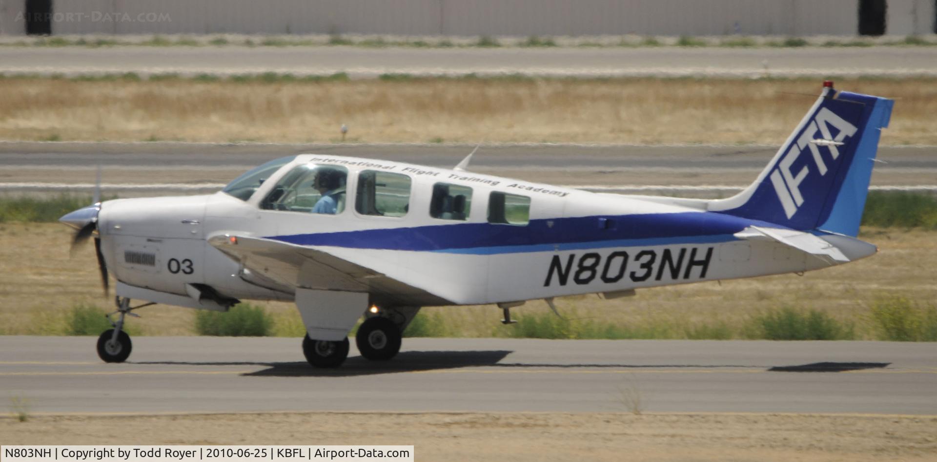 N803NH, 1992 Beech A36 Bonanza 36 C/N E-2697, learning to fly at Bakersfield